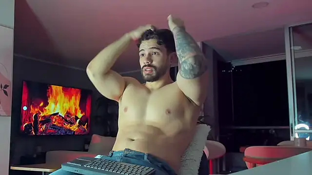 Valenthino Salvatore online show from 02.11.26