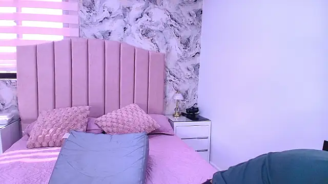 Snapshot of katsumi_yan chatting on 02.12.26 katsumi yan online show from 02.12.26