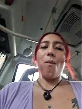 Eveeelyn25 online show from 11.22.25