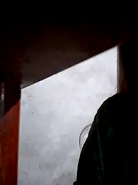 Snapshot of One-two22 chatting on 11.24.25 One-two22 online show from 11.24.25