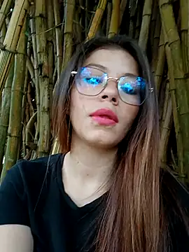 Snapshot of Renata_Honey chatting on 11.29.25 Renata Honey online show from 11.29.25