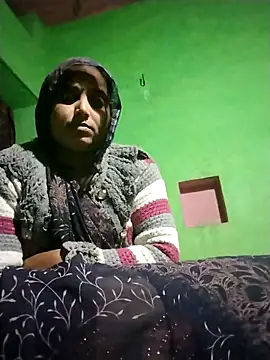 Snapshot of Pooja_hote chatting on 11.29.25 Pooja hote online show from 11.29.25