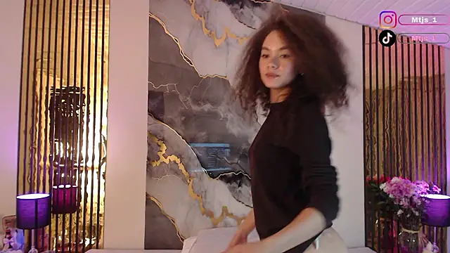 MiticaBrennet  online show from 03.26.26