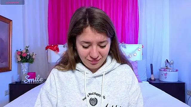 Leona Rae online show from 12.19.25