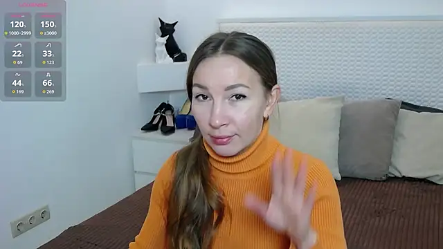 Brandy Gem online show from 12.03.25