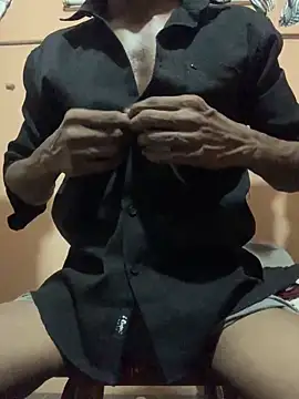 Snapshot of akgymnastic77Z chatting on 03.20.26 akgymnastic77Z online show from 03.20.26