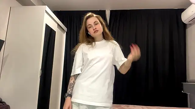 PrettyGhost online show from 12.01.25