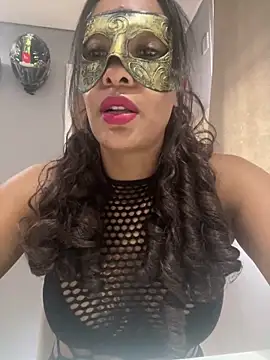 LunnaMaska online show from 03.17.26