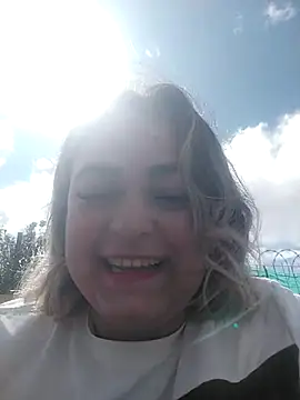 Snapshot of sexy_aurora_ourdoors chatting on 11.26.25 sexy aurora ourdoors online show from 11.26.25