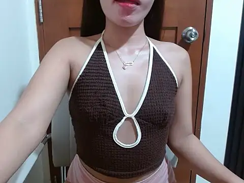 Snapshot of Kinky_celistine chatting on 06.26.26 Kinky celistine online show from 06.26.26