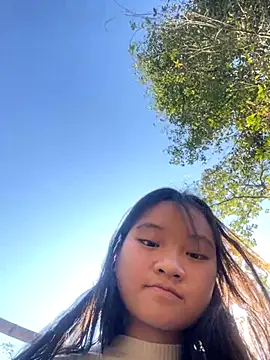 Snapshot of MySmile chatting on 11.29.25 MySmile online show from 11.29.25