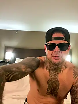 Snapshot of JSizzle13 chatting on 12.02.25 JSizzle13 online show from 12.02.25