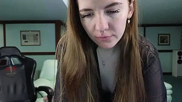 KiraRustle online show from 01.08.26