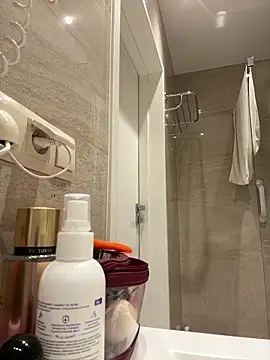 TomilaSi online show from 04.05.26