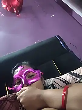 Snapshot of aarti03fb chatting on 02.11.26 aarti03fb online show from 02.11.26