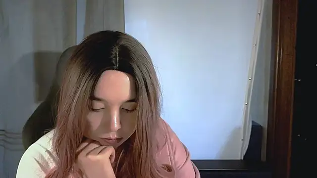 Snapshot of Alex_Pink7 chatting on 12.02.25 Alex Pink7 online show from 12.02.25