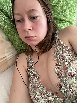 Snapshot of Brooke_lover chatting on 04.21.26 Brooke lover online show from 04.21.26