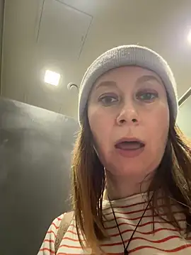 Snapshot of Brooke_lover chatting on 04.30.26 Brooke lover online show from 04.30.26