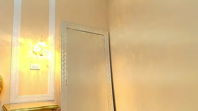 HallieStone online show from 04.02.26