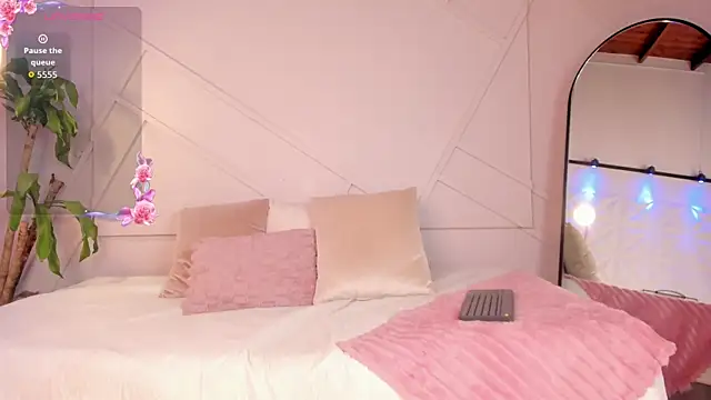 AmaraStorm online show from 04.09.26