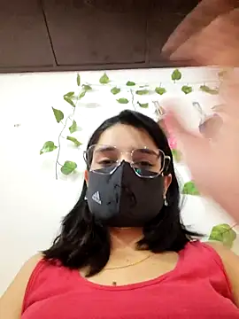 Snapshot of Sexolinaa chatting on 05.16.26 Sexolinaa online show from 05.16.26