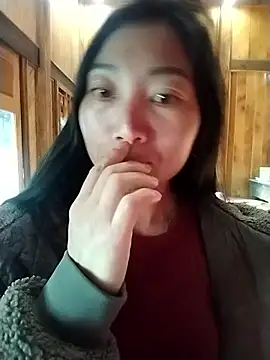 Snapshot of Phayphay2k chatting on 11.28.25 Phayphay2k online show from 11.28.25