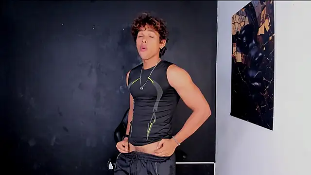 Snapshot of LiamVibes212 chatting on 02.19.26 LiamVibes212 online show from 02.19.26