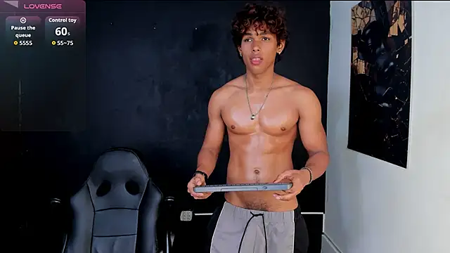 Snapshot of LiamVibes212 chatting on 02.21.26 LiamVibes212 online show from 02.21.26