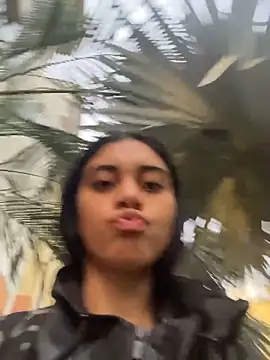 Snapshot of Miia_moonn chatting on 11.28.25 Miia moonn online show from 11.28.25