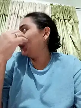 culona2417 online show from 12.19.25