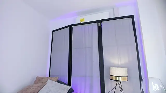 niicole steele  online show from 01.16.26