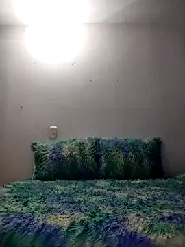 NiinaHans online show from 11.26.25