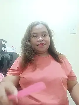 Snapshot of cutechubby chatting on 07.25.26 cutechubby online show from 07.25.26