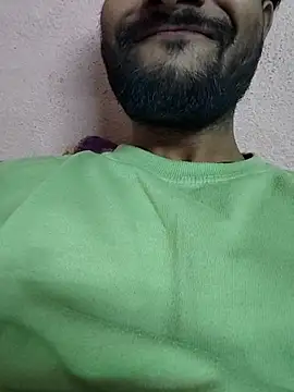 Snapshot of bigdick2299 chatting on 02.01.26 bigdick2299 online show from 02.01.26