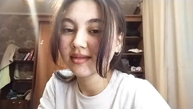 Snapshot of ArianeRandy chatting on 11.25.25 ArianeRandy online show from 11.25.25