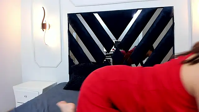 AmarantaLorens  online show from 11.27.25