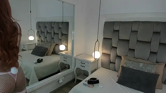 Snapshot of gaby_smit__ chatting on 11.29.25 gaby smit online show from 11.29.25