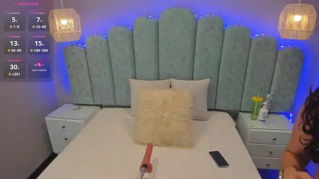 ninacrave  online show from 01.07.26