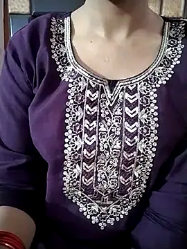 RASHMI SHARMA9 online show from 04.04.26