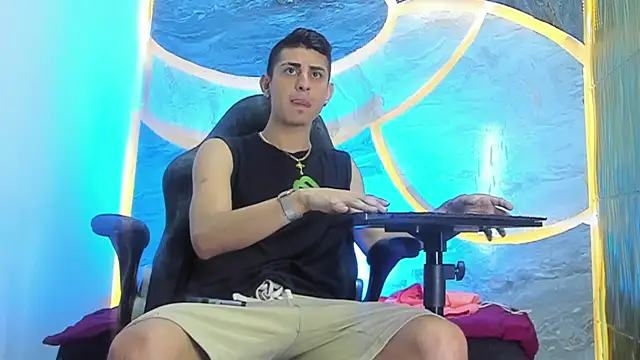 twink scott  online show from 03.02.26