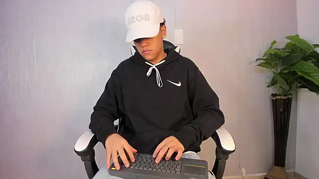 Isaac Collins  online show from 01.10.26