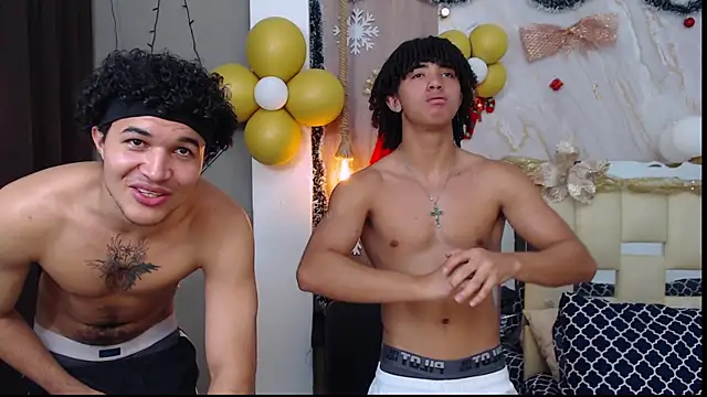 Snapshot of kim_curlyy chatting on 11.26.25 kim curlyy online show from 11.26.25