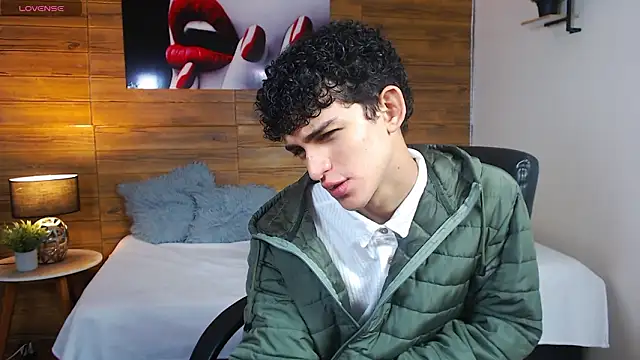 Michaelkoiv online show from 03.17.26