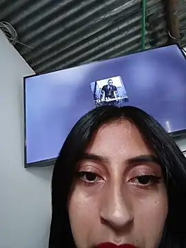 Im Kloe online show from 11.27.25