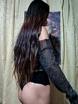 Snapshot of Roslin-nix2 chatting on 12.01.25 Roslin-nix2 online show from 12.01.25