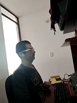 Fuegosutil online show from 11.26.25