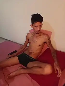 Snapshot of theyllorwillian chatting on 05.31.26 theyllorwillian online show from 05.31.26