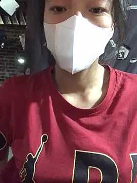 Snapshot of Nguyenphuong-123 chatting on 11.27.25 Nguyenphuong-123 online show from 11.27.25