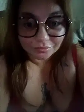 Snapshot of Anachile chatting on 12.02.25 Anachile online show from 12.02.25