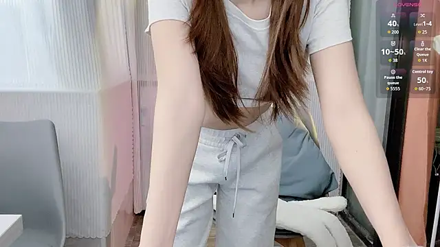 Snapshot of Fortune-PZ chatting on 11.29.25 Fortune-PZ online show from 11.29.25